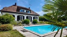 Maison familiale avec piscine