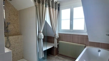 Maison familiale avec piscine