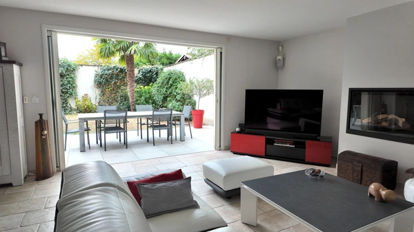 Maison familiale avec piscine