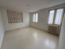LOURDES CENTRE – Ensemble immobilier à fort potentiel avec ateliers, appartement, garages et terrasse