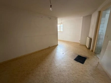 LOURDES CENTRE – Ensemble immobilier à fort potentiel avec ateliers, appartement, garages et terrasse