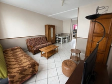 Maison de ville 104 m² – 2 chambres et beaux volumes – BROGLIE (27270)
