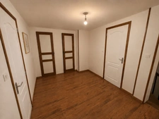Maison de ville 104 m² – 2 chambres et beaux volumes – BROGLIE (27270)