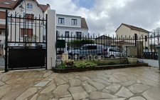 Maison PLAIN PIED 4 pièces LE PETIT CLAMART (92)
