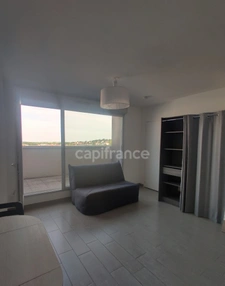 Dpt Essonne (91), à vendre MONTLHERY appartement T1   