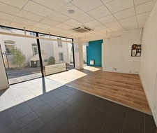 Dpt Essonne (91), à vendre SAINT CHERON Local commercial 