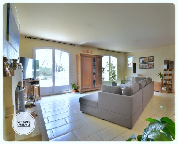 Maison à vendre 5 pièces LE THOLONET (13)