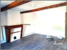 Investment property 240 m² – 3 apartments – 1 rented, 2 vacant. Potential return up to 9.8%.