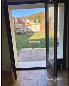 Immeuble de rapport 240 m² – 3 appartements – 2 loués, 1 libre. Potentiel de rendement jusqu’à 9,8 %.