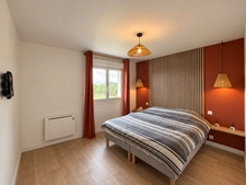 NAIZIN – BELLE MAISON FAMILIALE 168 M² – 7 CHAMBRES – TERRAIN 2 855 M² – SOUS-SOL COMPLET AVEC ESPACE INDÉPENDANT