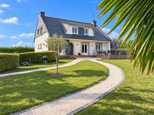 NAIZIN – BELLE MAISON FAMILIALE 168 M² – 7 CHAMBRES – TERRAIN 2 855 M² – SOUS-SOL COMPLET AVEC ESPACE INDÉPENDANT