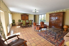 Longère en pierre de 194 m² avec jardin paysager – Landévant, Morbihan Sud