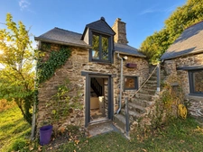 Character Stone Family Home – 205 m² – 4 Bedrooms – 1,000 m² Garden – Bréhan, Brittany