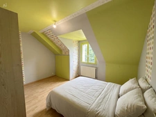 Longère en pierre – 150,76 m² – 6 pièces – 5 chambres – Terrain 6 345 m² – Dépendances – Hangar – Sous-sol complet