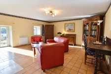 Longère en pierre de 194 m² avec jardin paysager – Landévant, Morbihan Sud