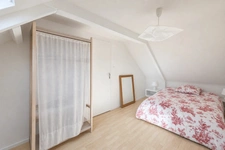 Maison familiale en pierres de caractère – 205 m² – 4 chambres – Jardin de 1 000 m² – Bréhan