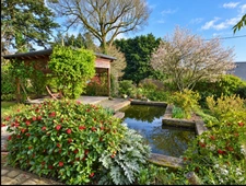 Longère en pierre de 194 m² avec jardin paysager – Landévant, Morbihan Sud
