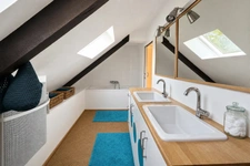 Maison familiale en pierres de caractère – 205 m² – 4 chambres – Jardin de 1 000 m² – Bréhan