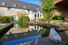 Longère en pierre de 194 m² avec jardin paysager – Landévant, Morbihan Sud