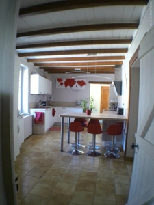 CHATEAUBERNARD A Vendre Maison 8 Pièces avec Studio 2 Pièces