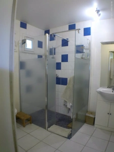 CHATEAUBERNARD A Vendre Maison 8 Pièces avec Studio 2 Pièces