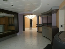 COGNAC Rue Piétonne A Vendre Local Commercial + Logement