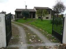 ⚜ MERPINS A Louer MAISON Sur Sous Sol Avec Carport  ⚜