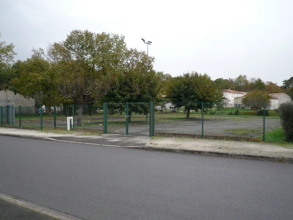 ⚜ CHATEAUBERNARD (16) Terrain à Vendre ⚜