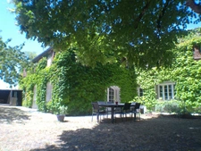 CHATEAUBERNARD A Vendre Maison 8 Pièces avec Studio 2 Pièces