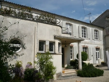⚜ Maison de Caractère à Vendre COGNAC Quartier Théatre ⚜