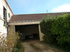 ⚜ BURIE (17) A Vendre CORPS de FERME et Ses Nombreuses Dépendances ⚜