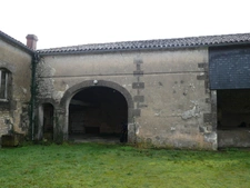 ⚜ SEGONZAC A Vendre, Petit Corps de Ferme, Maison en pierre ⚜