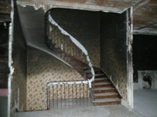 ⚜ COGNAC Rue Piétonne, A vendre IMMEUBLE à RENOVER avec Local Commercial et Logements  ⚜