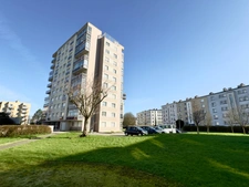 FINISTERE, BREST, PLACE DE STRASBOURG, APT DALLE BÉTON, ASCENSEUR, PLACE DE PARKING, TOUTES COMMODITÉS