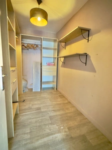 FINISTERE, BREST, PLACE DE STRASBOURG, APT DALLE BÉTON, ASCENSEUR, PLACE DE PARKING, TOUTES COMMODITÉS