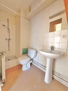 BREST, PILIER ROUGE, APT 26M2, RESIDENCE DALLE BÉTON, EXPOSÉ SUD.