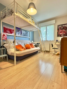 CONTEMPORAINE, PLAIN PIED, REZ DE JARDIN, PROCHE AXES ROUTIERS, HORS LOTISSEMENT