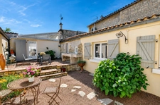 Maison de caractère-4ch+bur-à 500m de Fontenay (85)