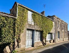 Maison et atelier/garage de 131+35m² à Vouvant
