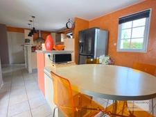 Maison 210m2, 6 pièces-Garages (85)