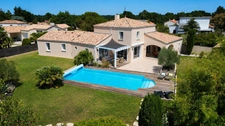 House 210m2, 6 rooms - 3 garages (85)