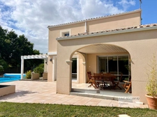 Maison 210m2, 6 pièces-Garages (85)
