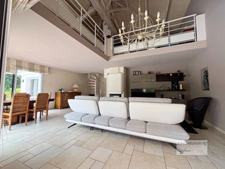 Maison 210m2, 6 pièces-Garages (85)