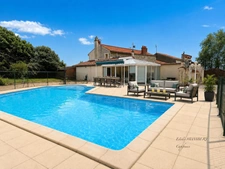 Maison de caractère-4ch+bur-à 500m de Fontenay (85)