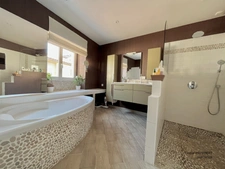 Maison Propriété 10 pièces-Véranda à 500m de Fontenay le Comte