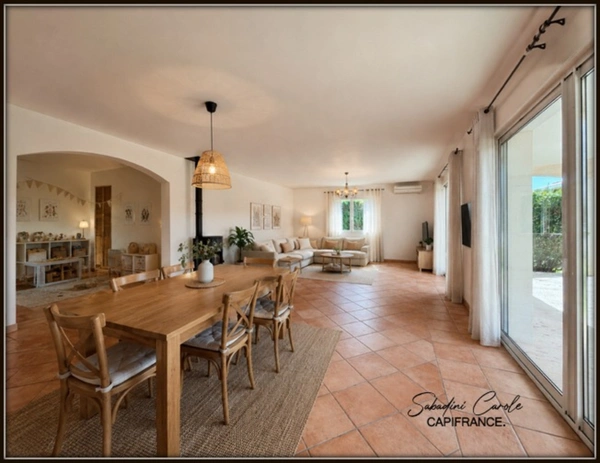 Maison familiale de plain-pied 150m² - Terrain 1500m²