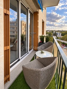 Antony Fontaine Michalon – 2/3 pièces rénové – Balcon 10 m² – Vue panoramique – RER B 5 min