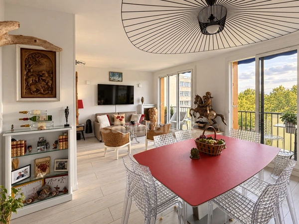 ANTONY – Fontaine Michalon | 2/3 pièces 56,5 m² entièrement rénové – Balcon 10 m² – Parking – Cave – RER B à 5 min