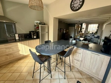 🏡 CHAMPDENIERS – Maison de caractère rénovée de 175 m² avec 135 m² de dépendances et fort potentiel