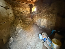Maison de caractère avec piscine et nombreuses dépendances dans un environnement paisible